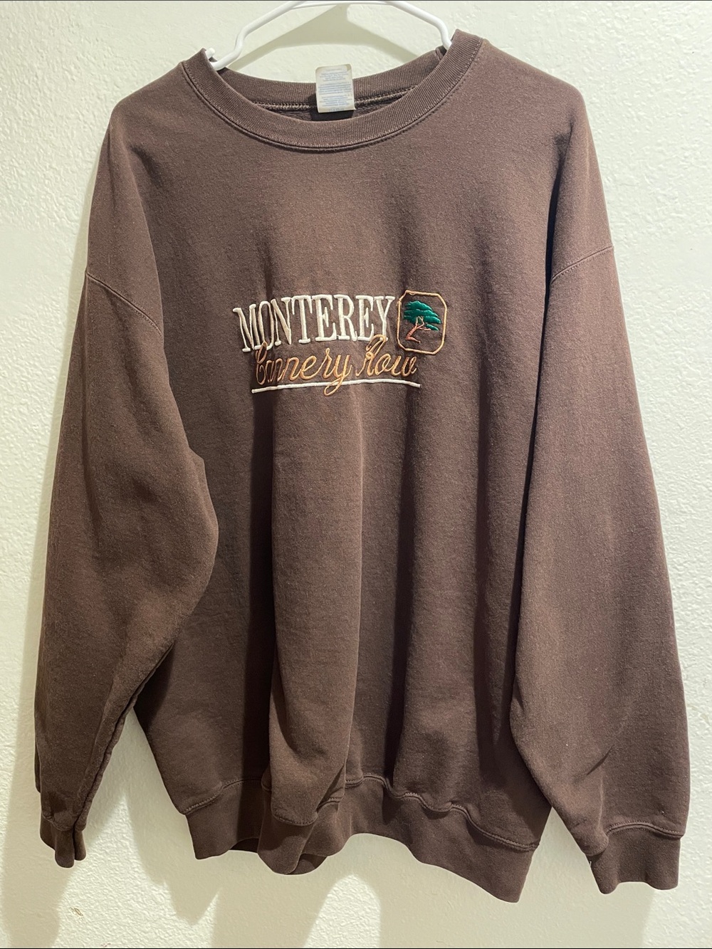 Vintage 90s Monterey Cannery Row Embroidered Brown Crewneck Sweatshirt